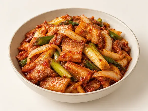 35. 辣炒五花肉（Duruchigi · 두루치기）