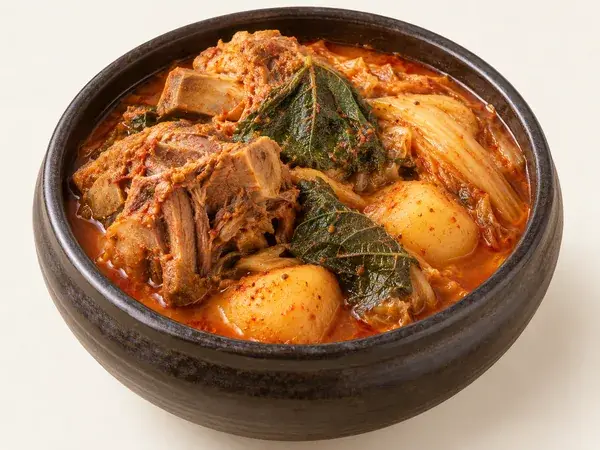 81. 土豆猪脊骨汤（Gamjatang · 감자탕）